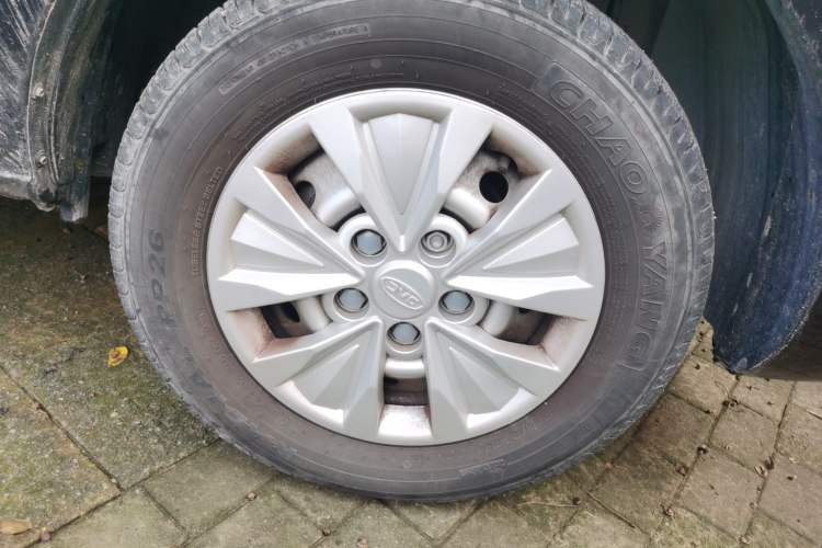 Used JAC Refine M3 2022 PLUS Standard Model 1.5T Right Front Wheel Hub