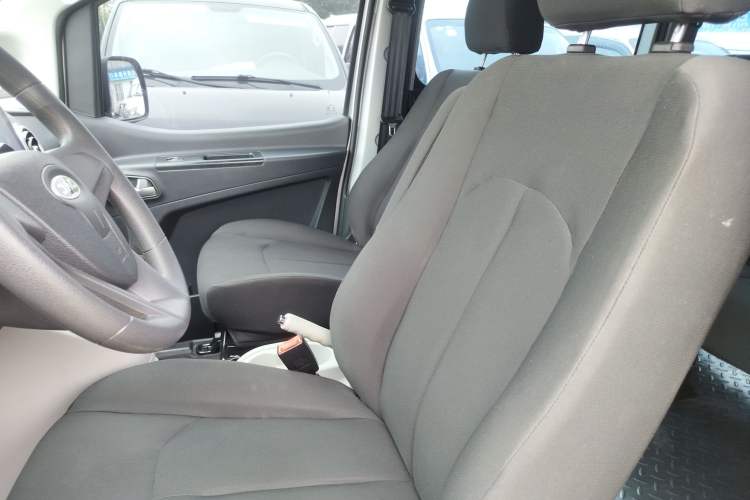Used JAC Refine M3 2022 PLUS Standard Model 1.5T Left Front Seat