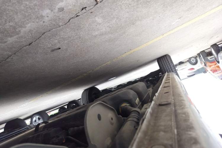 Used JAC Refine M3 2022 PLUS Standard Model 1.5T Left Side Sill