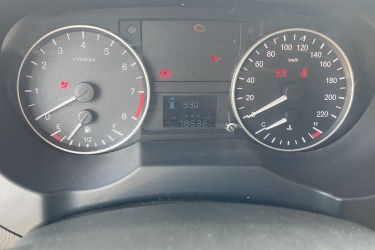 Used JAC Refine M3 2019 PLUS IKEA Edition 1.8L Luxury Model Odometer Close Up