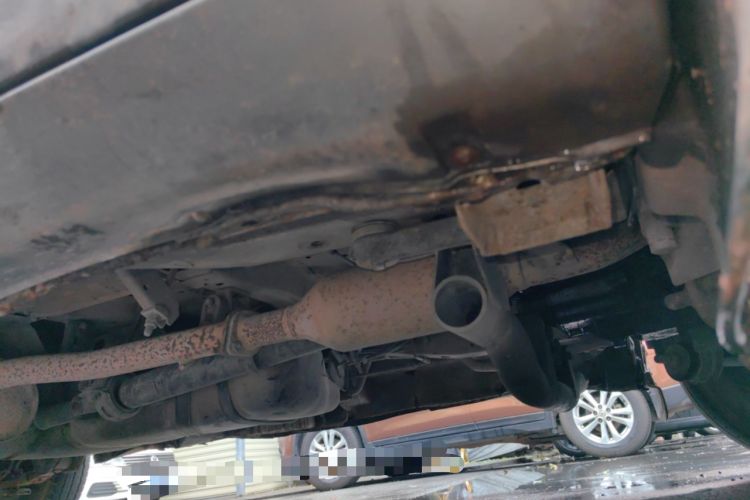 Used JAC Refine M3  Chassis Front Right