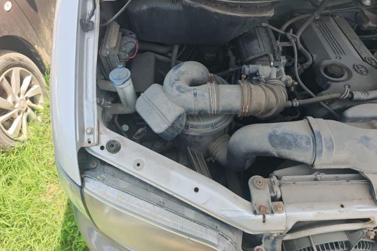 Used JAC Refine M3  Engine Bay Right