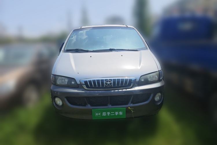 Used JAC Refine M3  Front