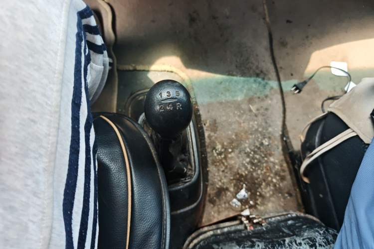 Used JAC Refine M3  Gear Lever