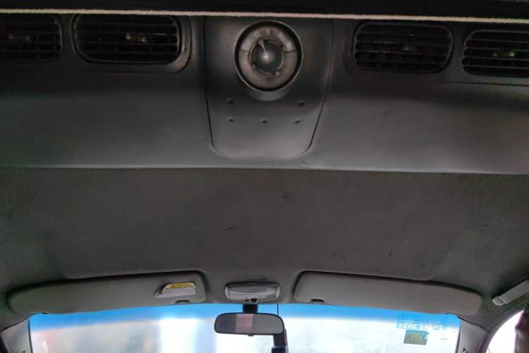Used JAC Refine M3  Headliner