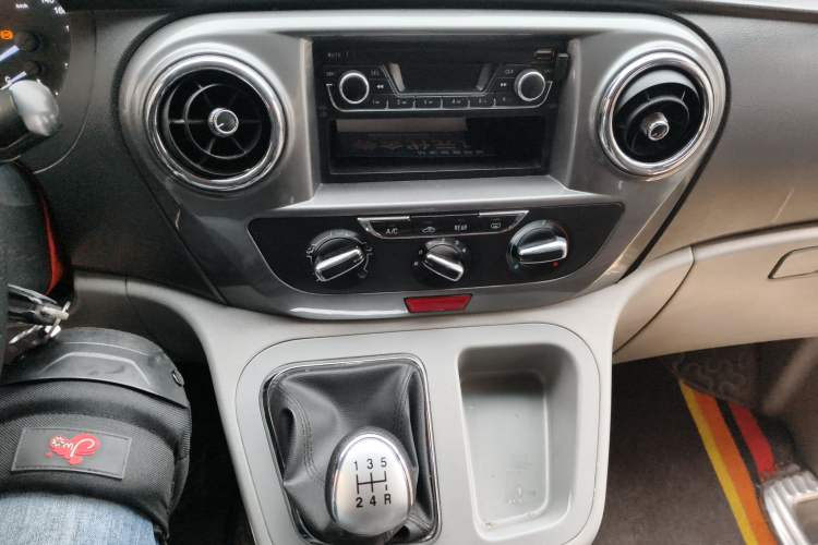 Used JAC Refine M3 2015 Maker Edition 1.6L Luxury Smart Version Audio And AC Panel