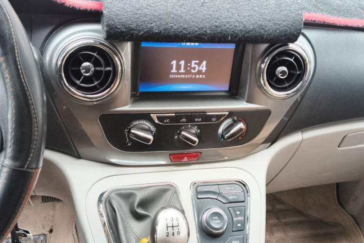 Used JAC Refine M3 2015 Maker Edition 1.6L Luxury Smart Version Audio And AC Panel