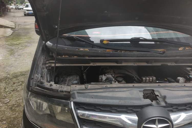 Used JAC Refine M3 2015 Maker Edition 1.6L Luxury Version Engine Bay Right