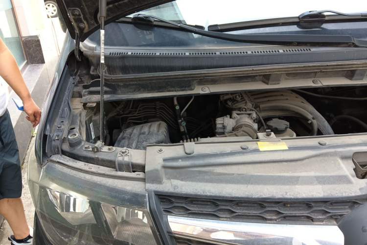 Used JAC Refine M3 2015 Maker Edition 1.6L Luxury Smart Version Engine Bay Right