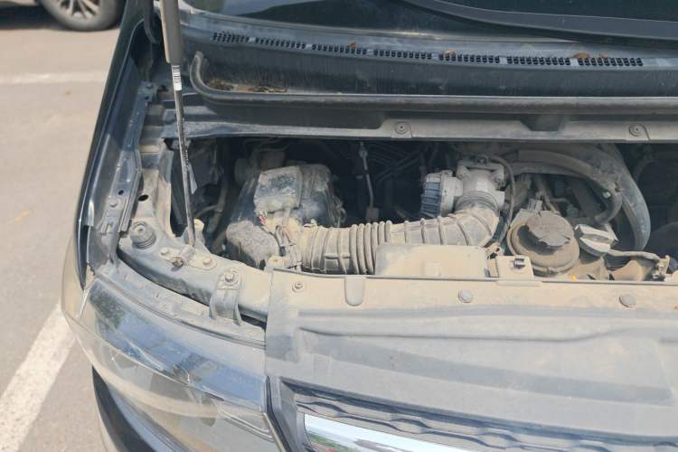 Used JAC Refine M3 2015 Maker Edition 1.6L Luxury Version Engine Bay Right