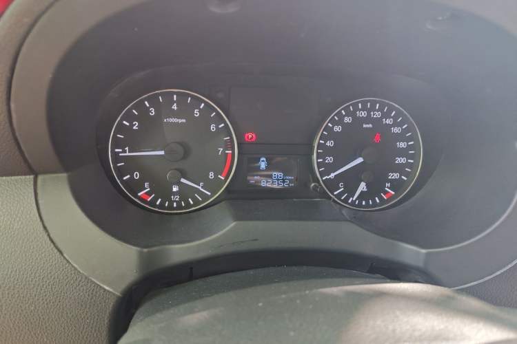 Used JAC Refine M3 2015 Maker Edition 1.6L Luxury Version Instrument Cluster