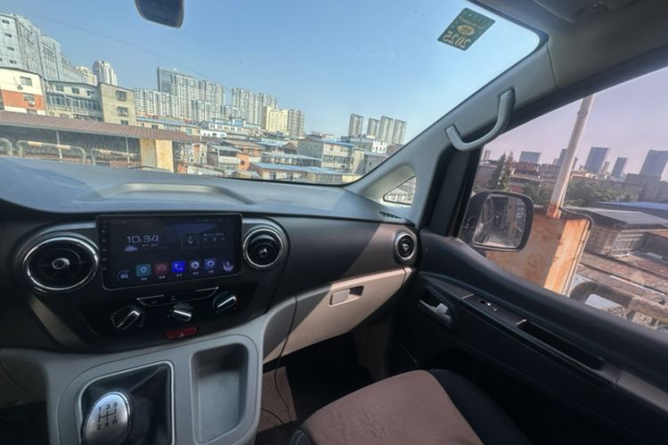Used JAC Refine M3 2015 Maker Edition 1.6L Luxury Version Interior 11