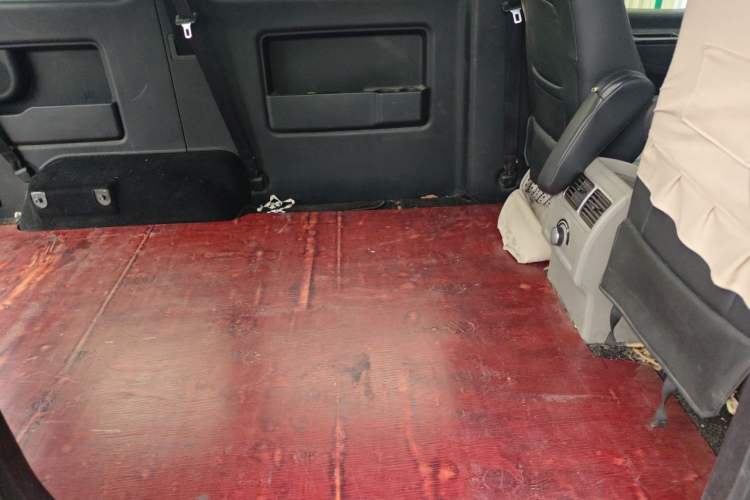 Used JAC Refine M3 2015 Maker Edition 1.6L Luxury Version Interior 4