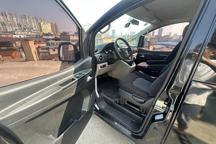 Used JAC Refine M3 2015 Maker Edition 1.6L Luxury Version Interior 5