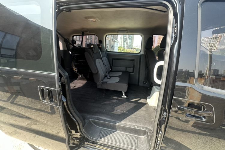 Used JAC Refine M3 2015 Maker Edition 1.6L Luxury Version Interior 9