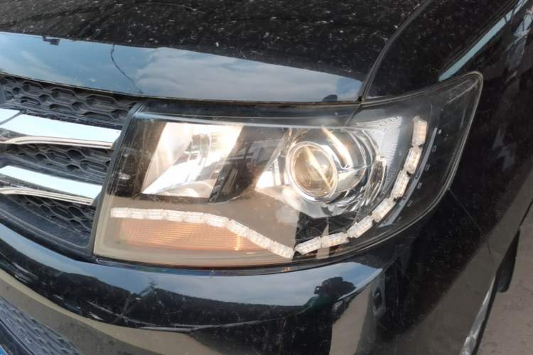 Used JAC Refine M3 2015 Maker Edition 1.6L Luxury Version Left Front Headlight