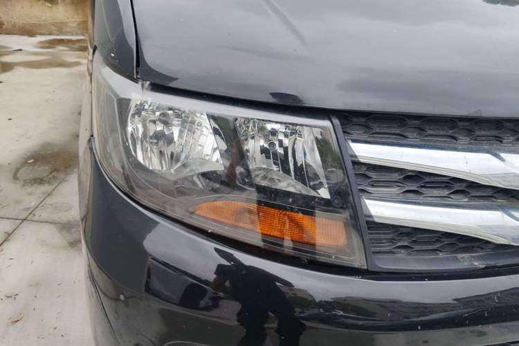 Used JAC Refine M3 2015 Maker Edition 1.6L Luxury Version Right Front Headlight