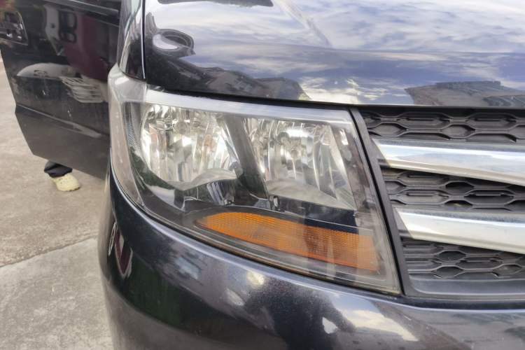 Used JAC Refine M3 2015 Maker Edition 1.6L Luxury Version Right Front Headlight