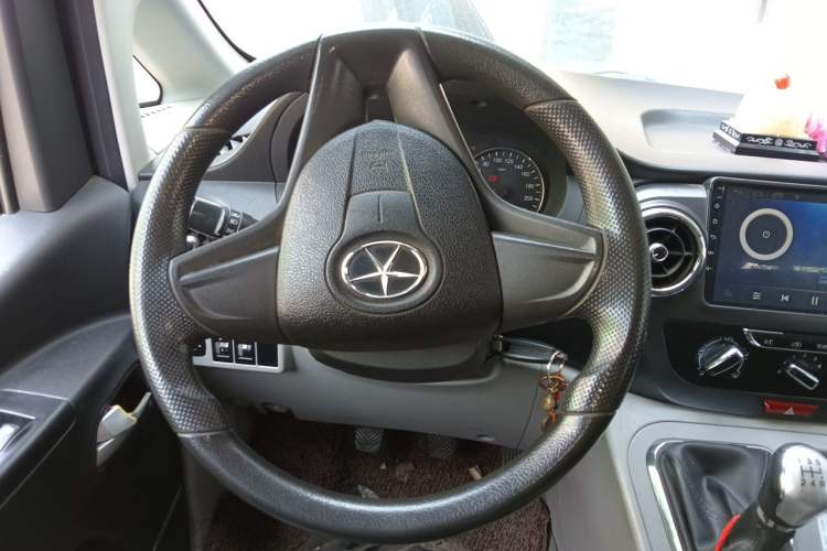 Used JAC Refine M3 2015 Maker Edition 1.6L Luxury Smart Version Steering Wheel