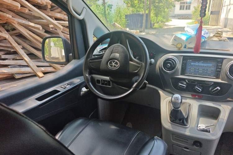 Used JAC Refine M3 2015 Maker Edition 1.6L Luxury Version Steering Wheel