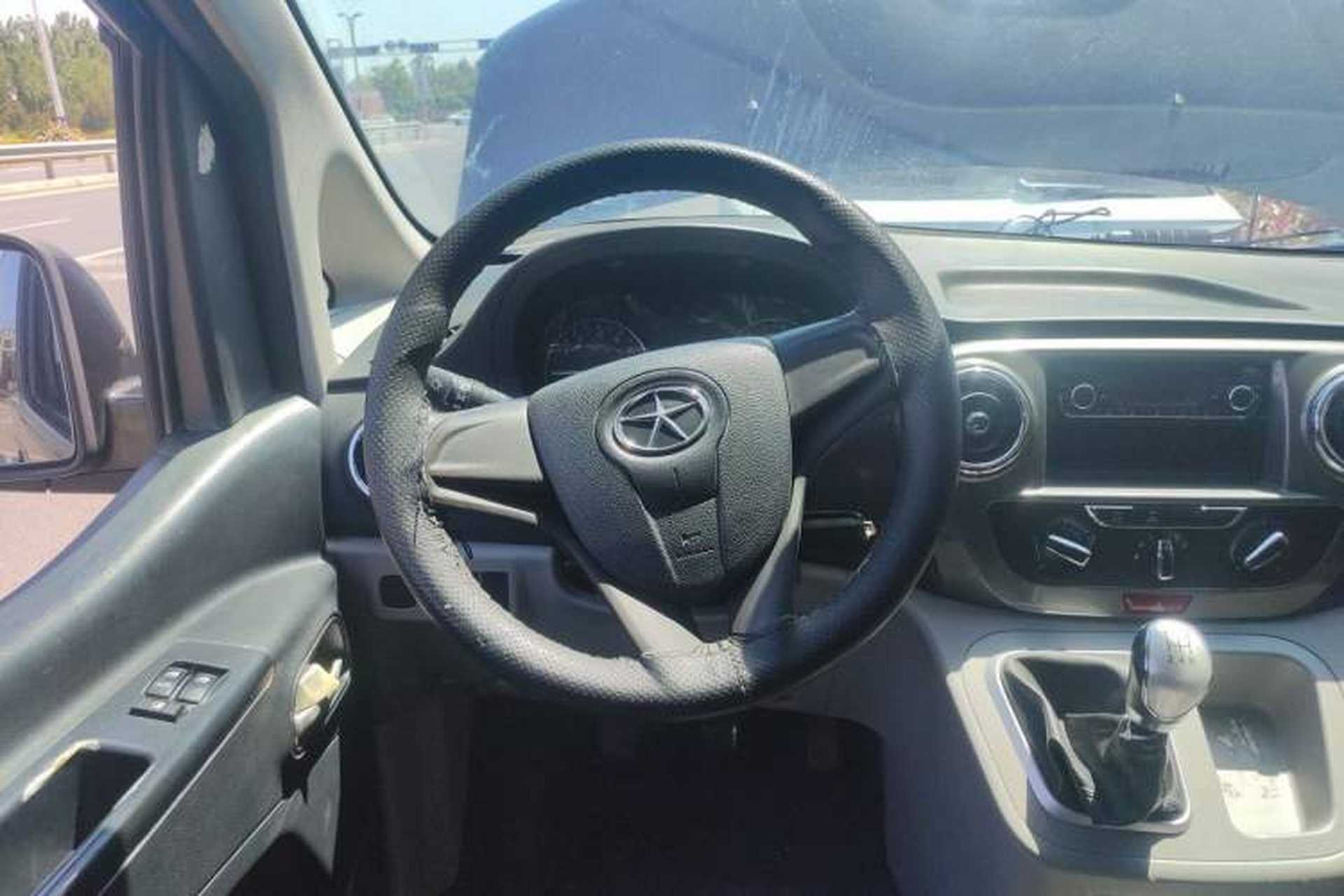 Used JAC Refine M3 2015 Maker Edition 1.6L Luxury Version Steering Wheel