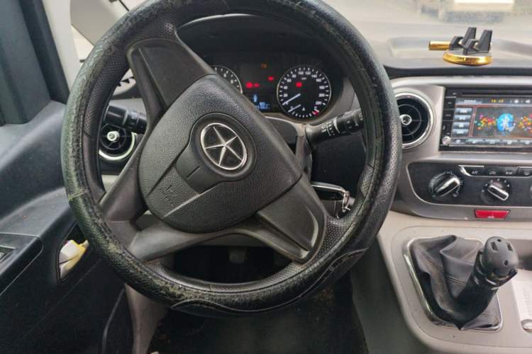 Used JAC Refine M3 2015 Maker Edition 1.6L Luxury Version Steering Wheel