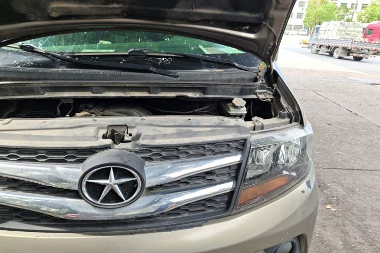 Used JAC Refine M3 2015 Maker Edition 1.6L Luxury Version Engine Bay Left