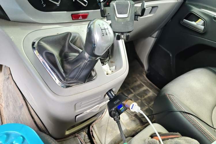 Used JAC Refine M3 2015 Maker Edition 1.6L Luxury Version Gear Lever