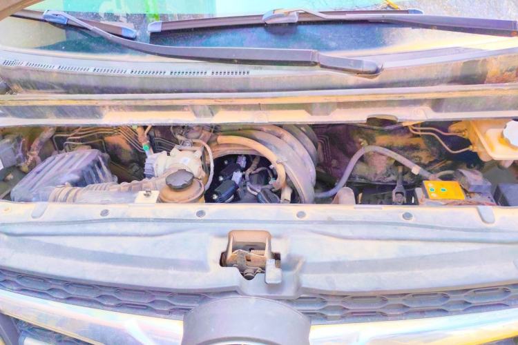 Used JAC Refine M3 2015 Maker Edition 1.6L Luxury Smart Version Engine Bay