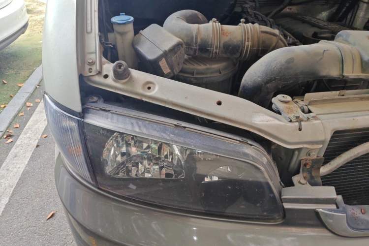 Used JAC Refine M3  Engine Bay Right
