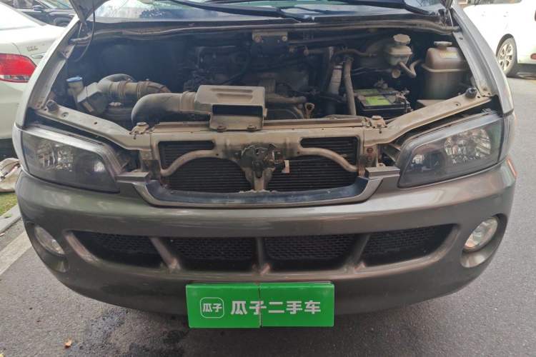 Used JAC Refine M3  Engine Bay