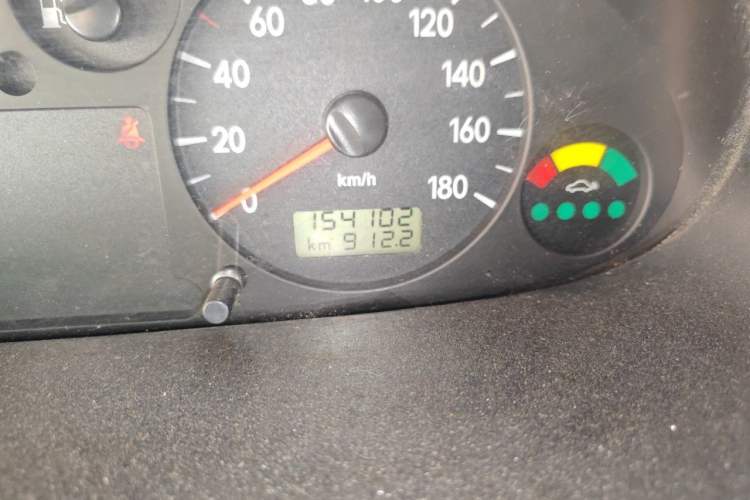 Used JAC Refine M3  Odometer Close Up