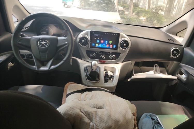 Used JAC Refine M3 2015 Maker Edition 1.6L Luxury Smart Version Center Console