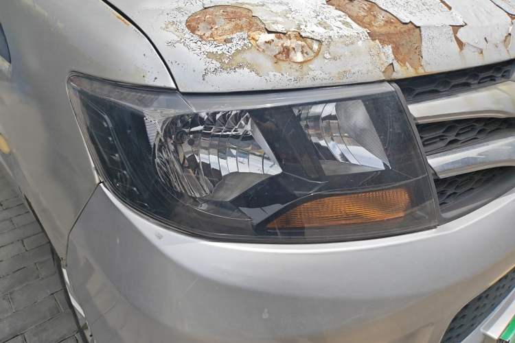 Used JAC Refine M3 2015 Maker Edition 1.6L Luxury Version Right Front Headlight