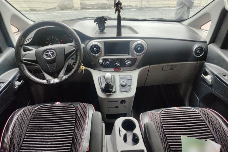 Used JAC Refine M3 2015 Maker Edition 1.6L Luxury Smart Version Center Console
