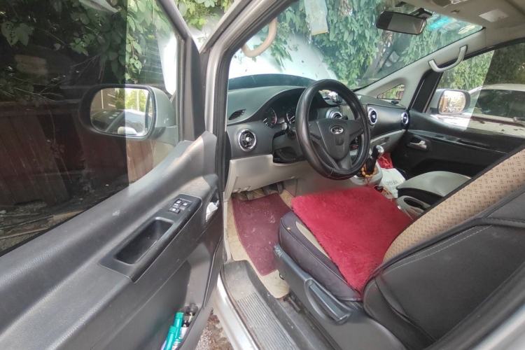 Used JAC Refine M3 2015 Maker Edition 1.6L Luxury Smart Version Driver Seat