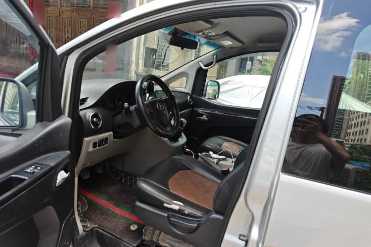 Used JAC Refine M3 2015 Maker Edition 1.6L Luxury Version Driver Seat