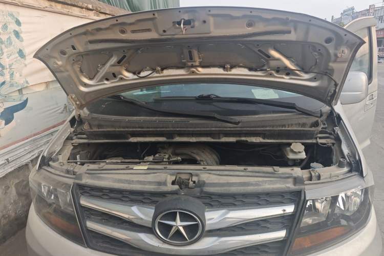 Used JAC Refine M3 2015 Maker Edition 1.6L Luxury Version Engine Bay