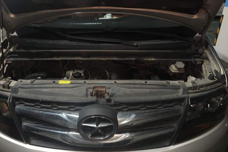 Used JAC Refine M3 2015 Maker Edition 1.6L Luxury Smart Version Engine Bay