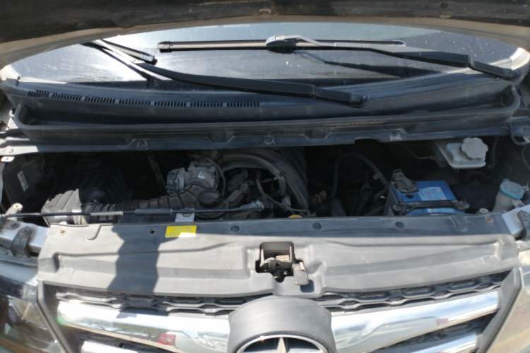 Used JAC Refine M3 2015 Maker Edition 1.6L Luxury Version Engine Bay