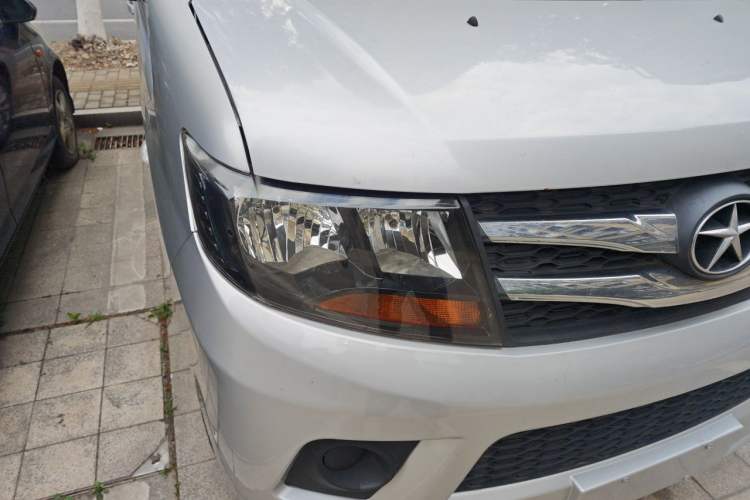 Used JAC Refine M3 2015 Maker Edition 1.6L Luxury Version Exterior 6