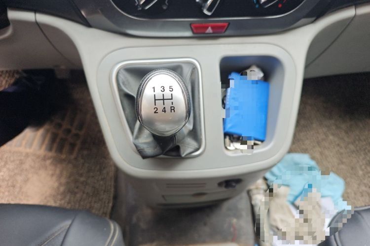 Used JAC Refine M3 2015 Maker Edition 1.6L Luxury Version Gear Lever