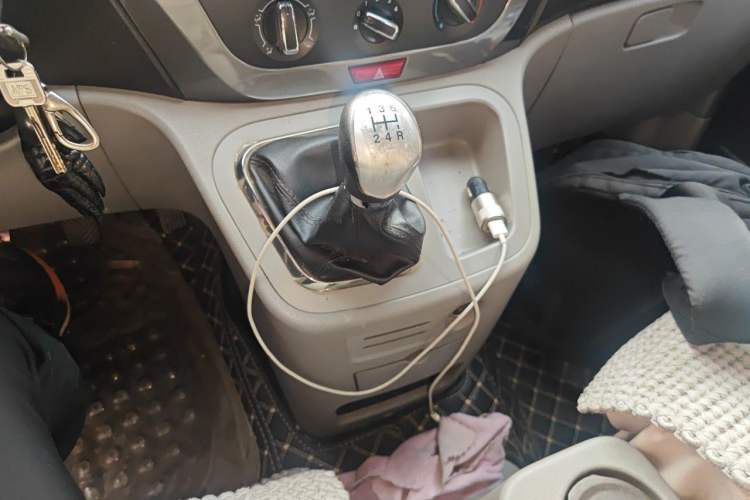 Used JAC Refine M3 2015 Maker Edition 1.6L Luxury Smart Version Gear Lever