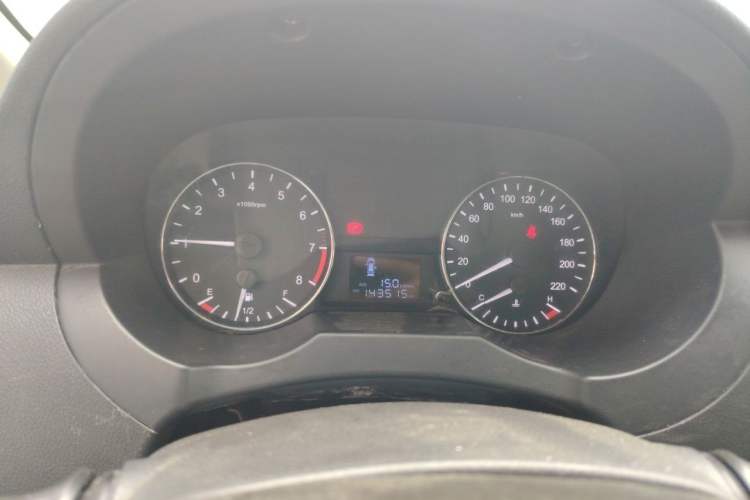 Used JAC Refine M3 2015 Maker Edition 1.6L Luxury Version Instrument Cluster