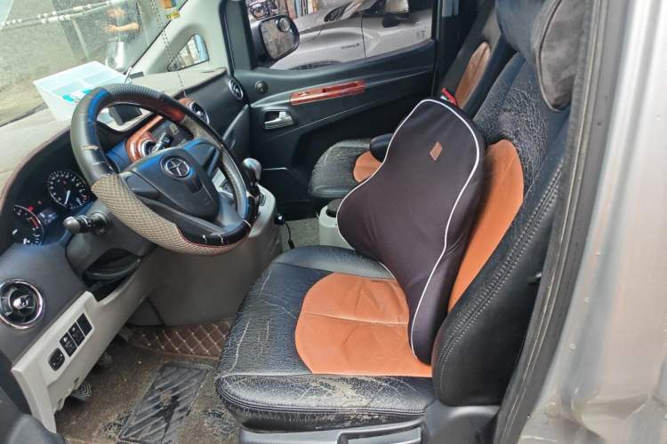 Used JAC Refine M3 2015 Maker Edition 1.6L Luxury Smart Version Left Front Seat