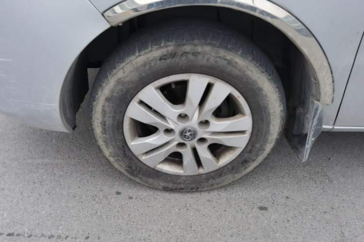 Used JAC Refine M3 2015 2.0L Luxury Smart Version Left Front Wheel Hub
