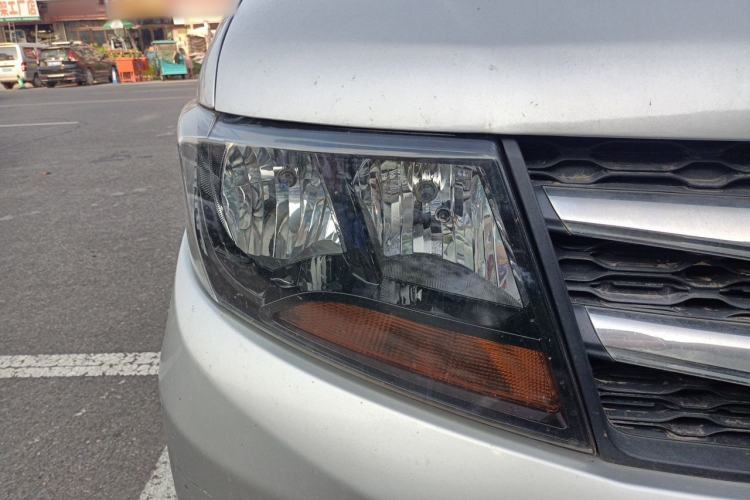 Used JAC Refine M3 2015 Maker Edition 1.6L Luxury Version Right Front Headlight