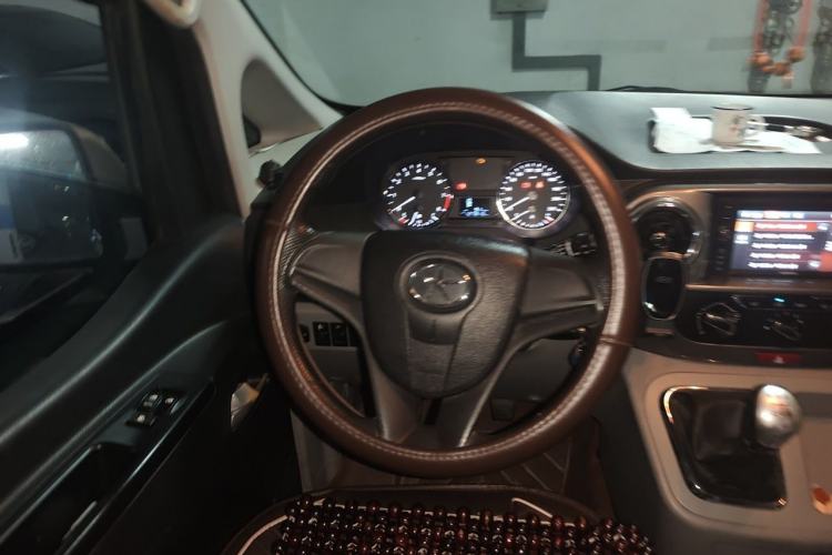 Used JAC Refine M3 2015 Maker Edition 1.6L Luxury Smart Version Steering Wheel