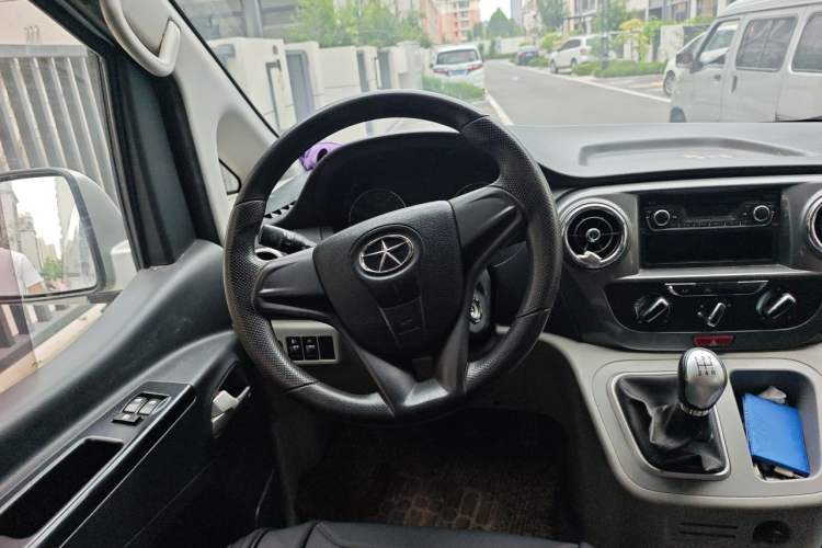 Used JAC Refine M3 2015 Maker Edition 1.6L Luxury Version Steering Wheel