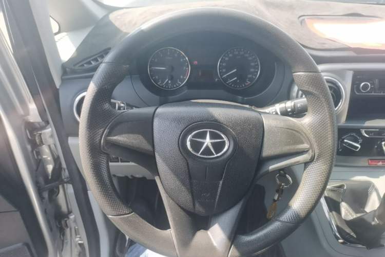 Used JAC Refine M3 2015 Maker Edition 1.6L Luxury Smart Version Steering Wheel